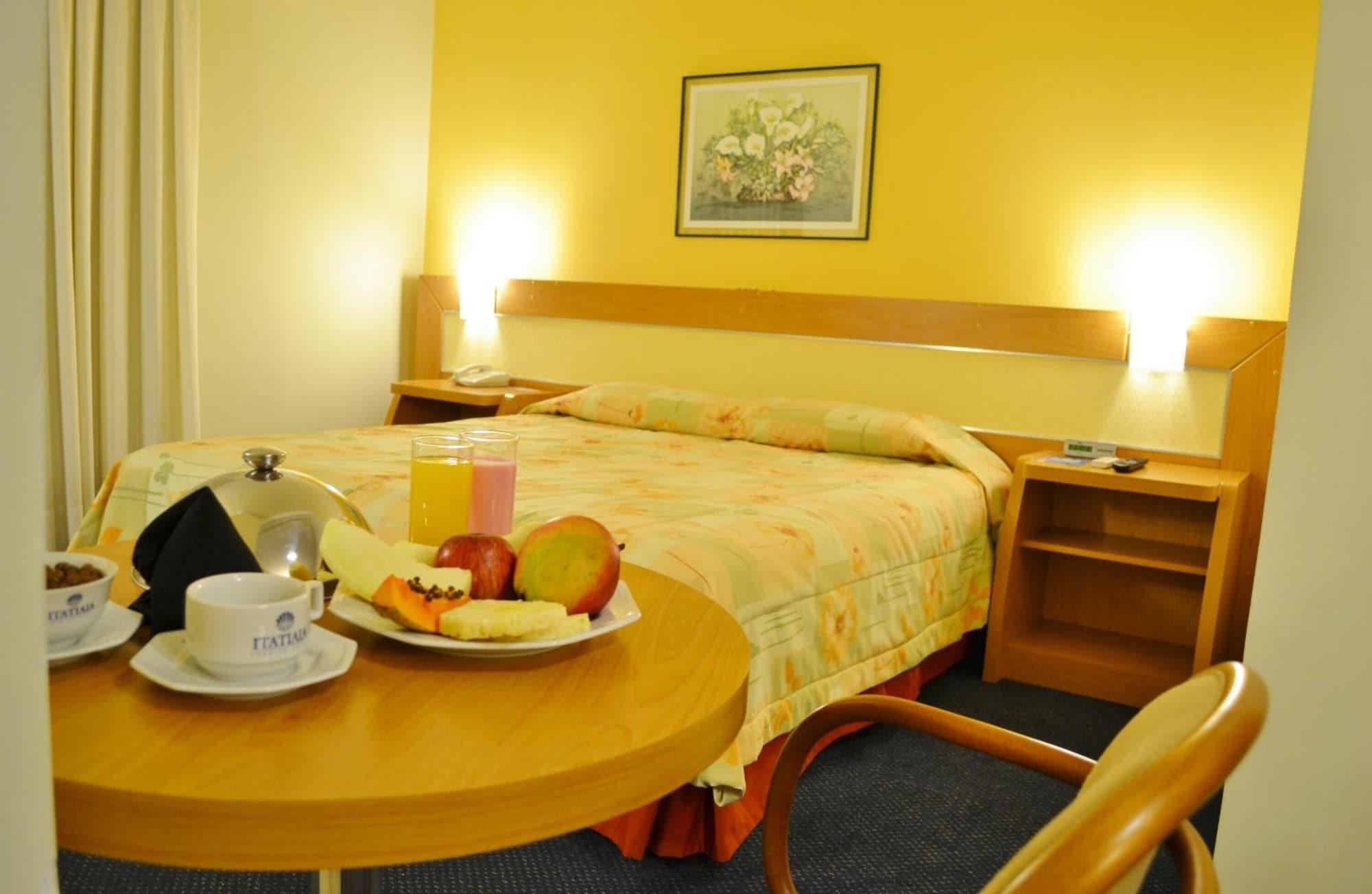 Itatiaia Hotel Passo Fundo Esterno foto