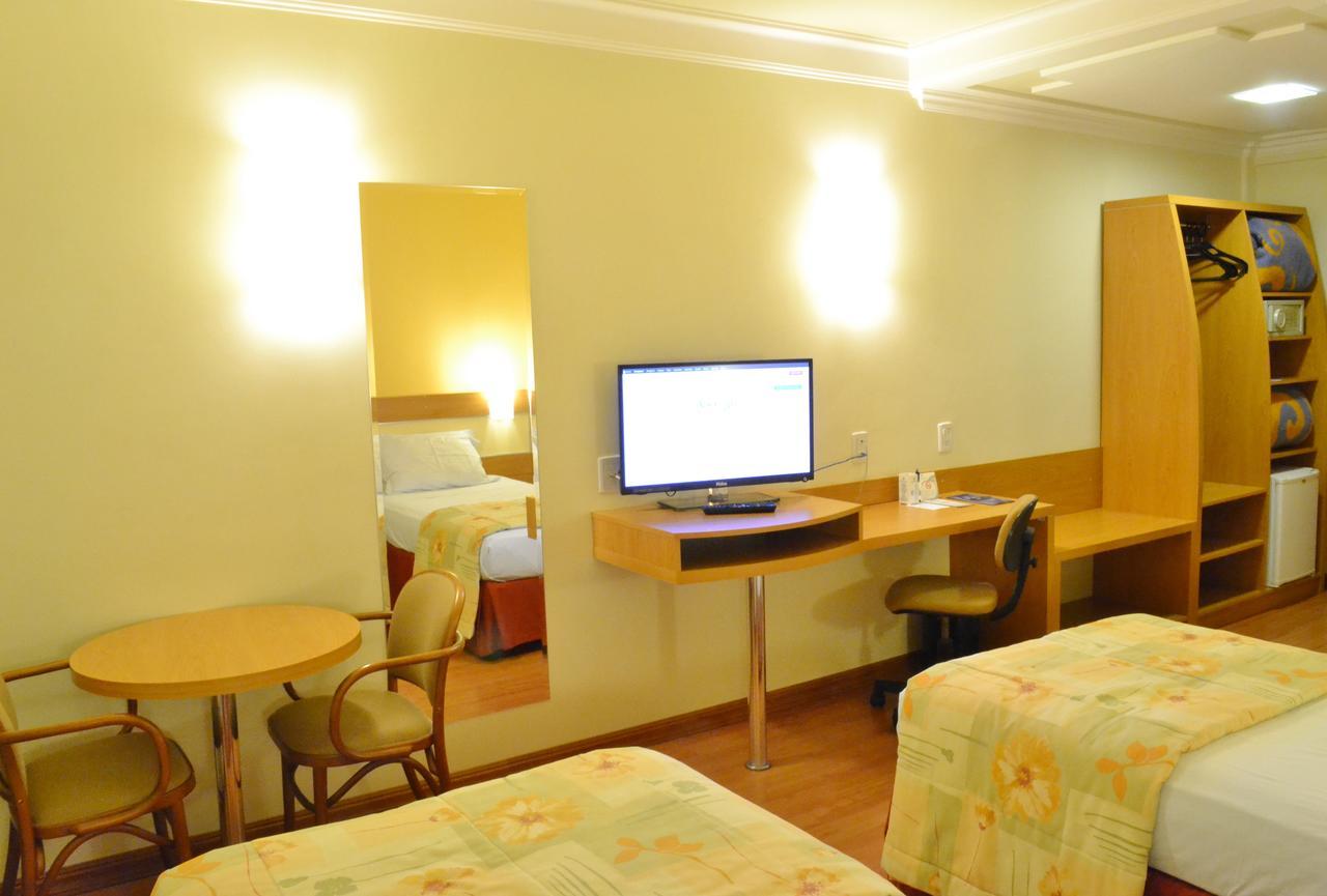 Itatiaia Hotel Passo Fundo Esterno foto